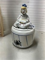 Abingdon Roerig collection - Little Miss Muffet