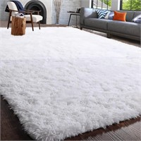 FLUFFY AREA RUG