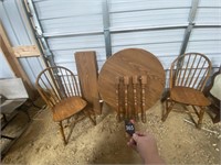 Round Table with 2 Leaves & 6 Chairs