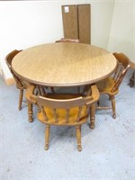 48" Round Maple Table w/ (4) Chairs & (2) Leaves