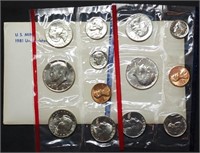 1981 US Double Mint Set in Envelope, With SBAs