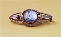 BEAUTIFUL ANTIQUE SAILING BUBBLE GLASS BROOCH