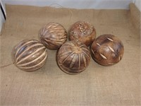 5 Carved Solid Wood Balls
