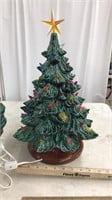 Ceramic Christmas tree / musical - works