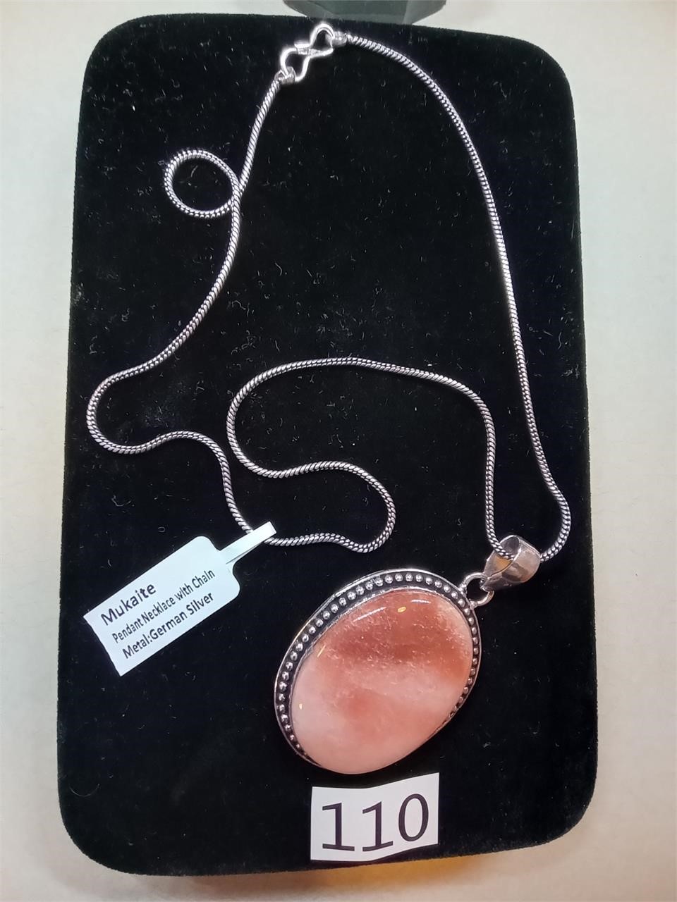 Pendant Necklace with Chain   (Mukaite)