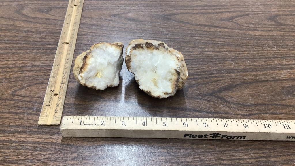 Quarts Geode crystal