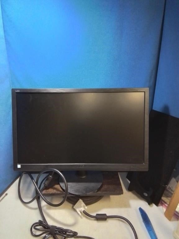 Computer flat monitor 20 inches