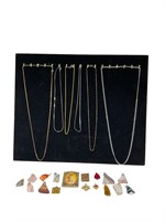 6 Necklace Chains & 17 Charms