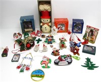 ASSORTED CHRISTMAS DECORATIONS
