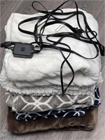 5 Pack Heated Blankets w One Power Cord , Brand