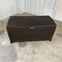 Suncast Resin Wicker Deck Box