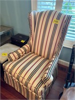 Cloth chair
