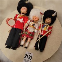 3  Vtg British Scottish Palace Royal Guard Dolls