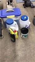 COLLECTION OF CLEANING SUPPLIES AND DRY MELT