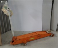 5-Ton Floor Jack.