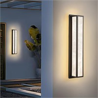 Outdoor Wall Light