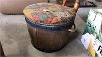 ANTIQUE WOOD STORAGE WITH LID