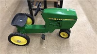 JOHN DEERE YOUTH RIDING TRACTOR