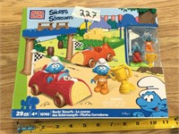 Smurfs Mega Bloks