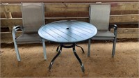 METAL OUTDOOR DINNING TABLE AND 4 CHAIRS