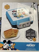 Disney Mickey 4 slice waffle maker