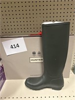 Hunter rubber tall boot 9
