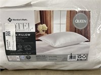 MM queen pillow