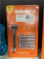 Gillette Fusion5 9 refills-1 razor
