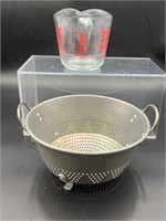 Vintage Aluminum Colander & anchor hocking measure