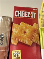 Cheez It 2 bags