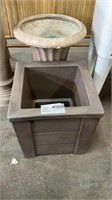 1 LOT, 2 PIECES, 1 Step2 Lakewood Planter Box 16