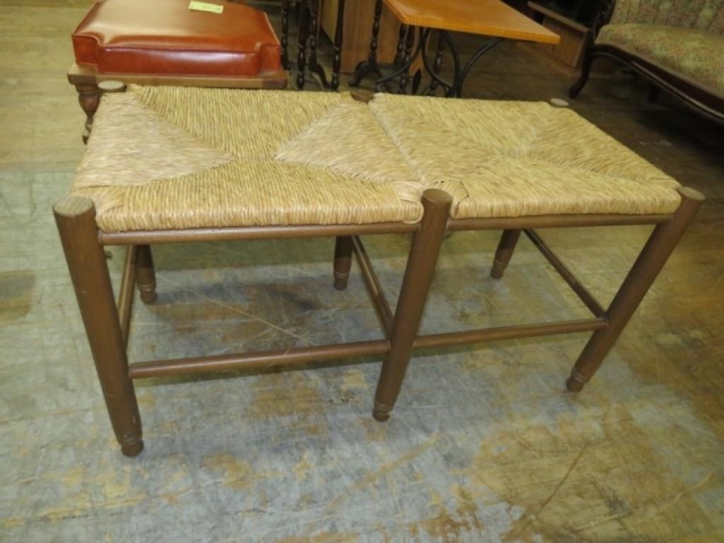 COUNTRY STYLE WOVEN BENCH