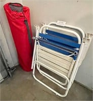 2 lawn chairs, bag chair