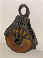 Antique Pulley H580