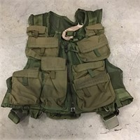 MILITARY TACTICAL VEST