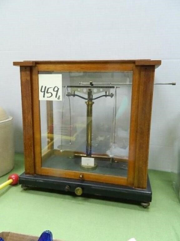 Early 1900's Pharmacist's Scale