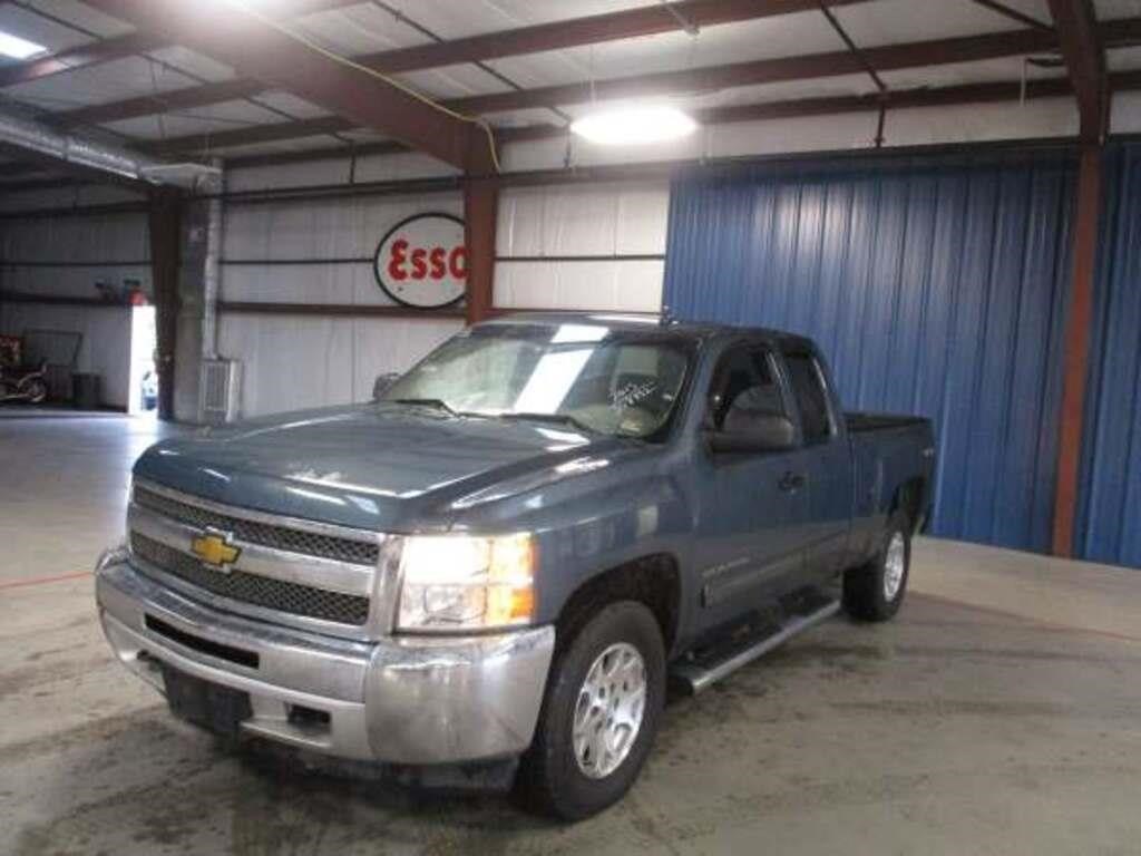 2013 Chevrolet SILVERADO 1500 LS