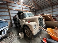 IH 1973 International Dump Truck with New Tires