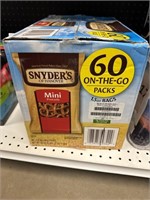 Snuders pretzels 60 bags