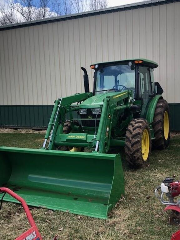John Deere 5075E 4WD Tractor with Loader