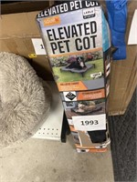 Elevated pet cot  large
