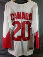 As New Team Canada #20 Peter Mahovlich Signed XL