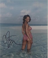 Tyra Banks signed photo