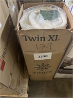 Twin XL 8 in icoil spring mattress  twin XL