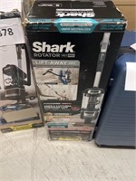 Shark rotator pet pro liftawayt- used