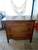 Antique Style Dresser on Casters has 4 Drawers