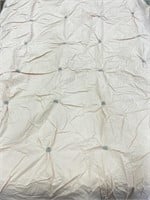 Peach comforter with matching pillow case