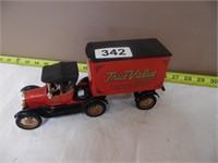 COLLECTIBLE TRUE VALUE HARDWARE TRUCK