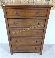 5 Drawer Wooden Dresser