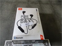 JBL Tune215 Earbuds